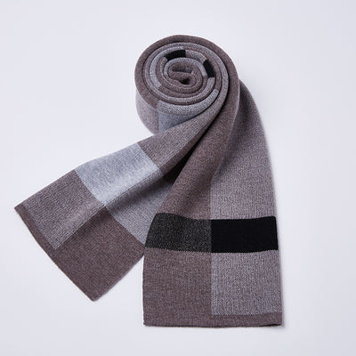 Plaid knitted wool scarf